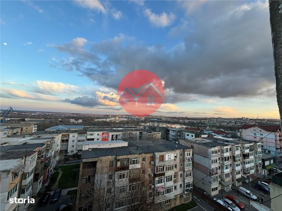 Garsoniera de vanzare cu vedere panoramica asupra orasului