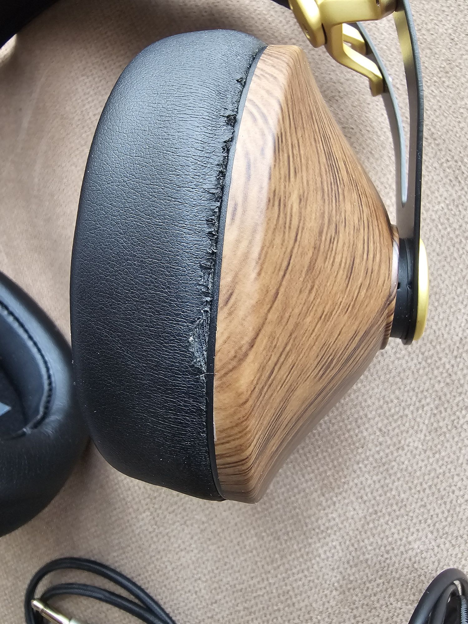 Closed back 32 Ohm Hi-Fi слушалки за компютър/лаптоп