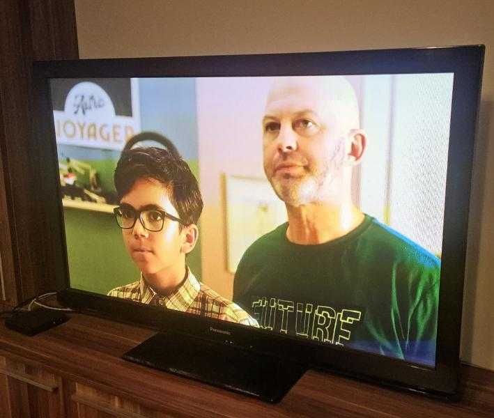 Телевизор Panasonic Viera TX-P50C3E - 50 инча