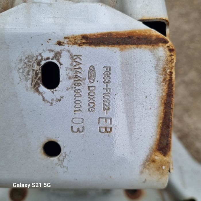 Armatura bara fata ford mondeo mk 5 cod FG93-F10922-EB