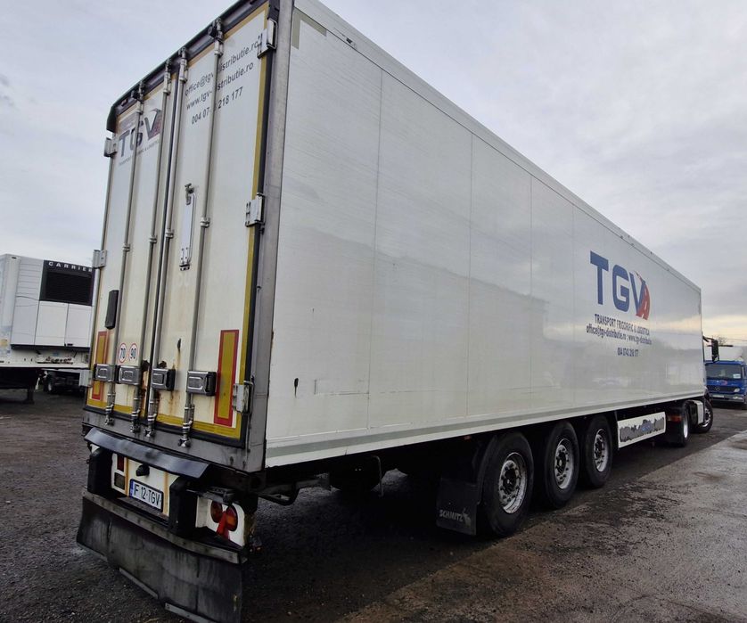 Se vinde semiremorca Krone