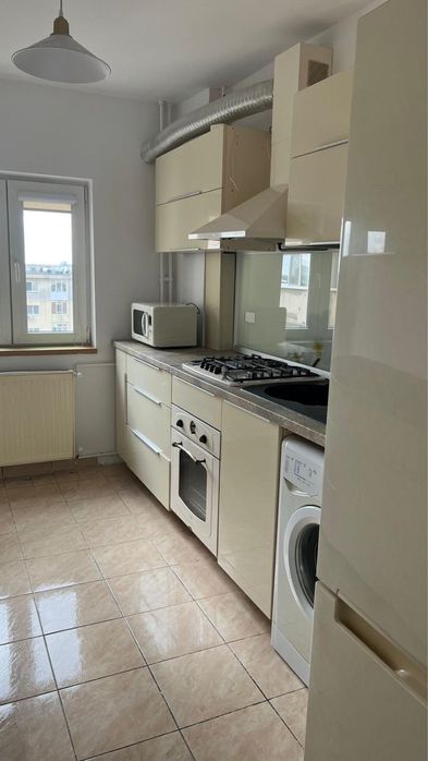 Vand apartament 2 camere - Piata Mihai Viteazu
