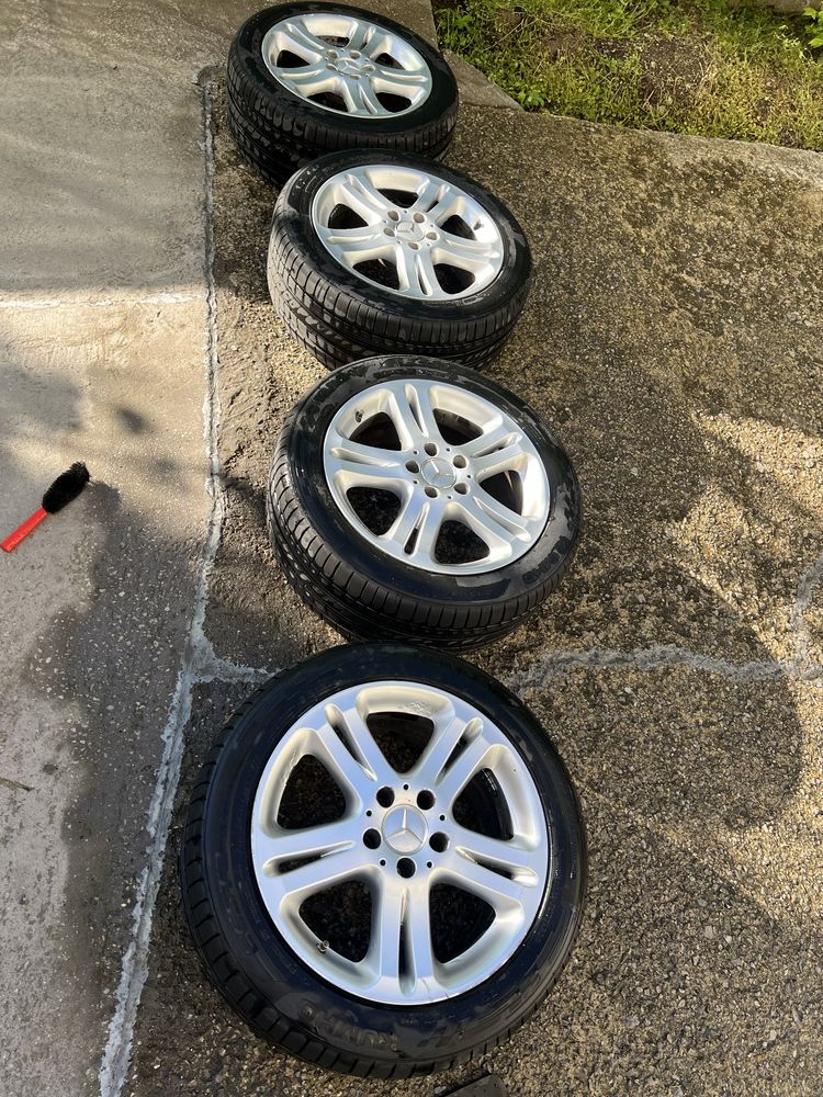 4 нови гуми KUMHO 245/45/17 99Y PS72 (DOT 4424)