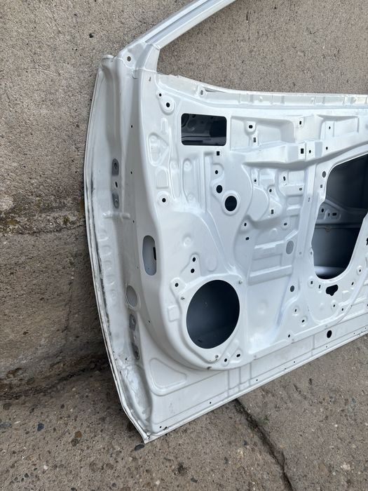 Предна дясна врата за Тойота Рав 4 / Toyota Rav IV 2018 -