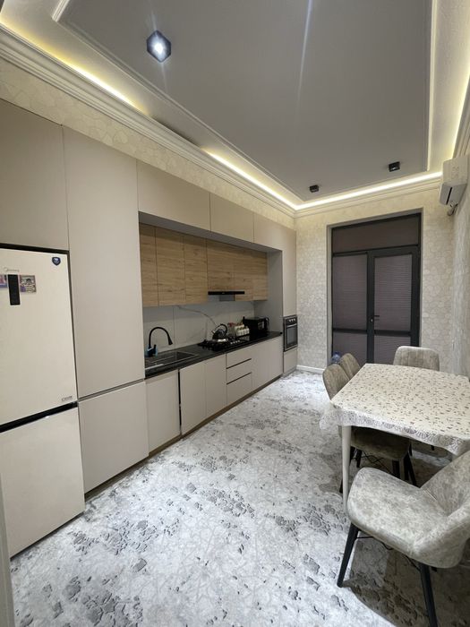 квартира панельный 3/8/9 100кв