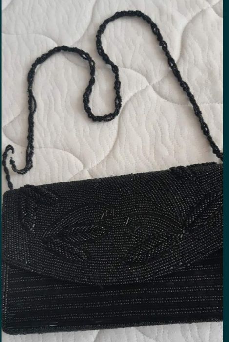 Малка чанта с мъниста