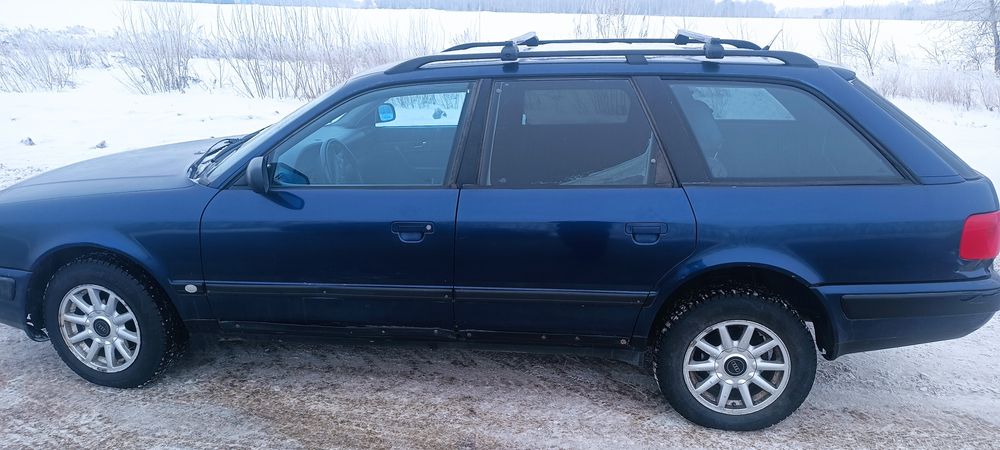 продам Ауди с4 универсал