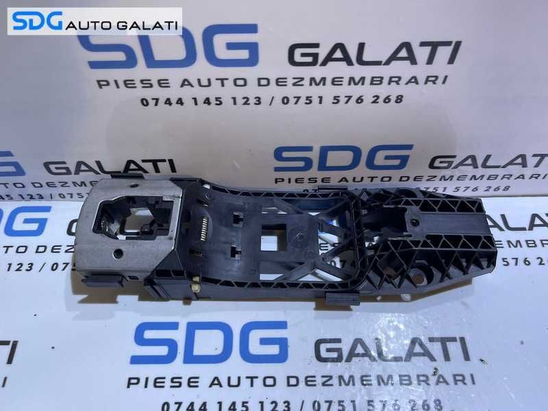 Suport Maner Interior Usa Portiera Dreapta Fata VW Jetta 2011 - 2018 Cod 5N0837885H [M4780]