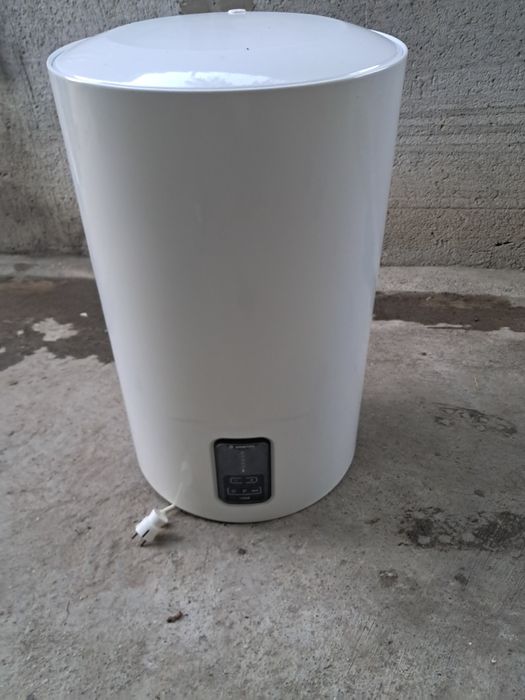 Vand boiler ariston 100l