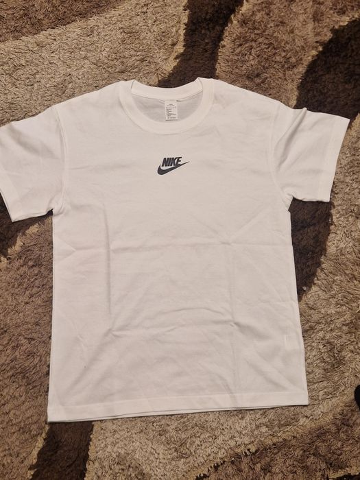 Бяла тениска на Nike