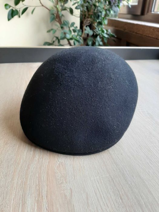 Șapcă( pălărie) din fetru nouă