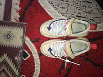 Vând Off White Odsy