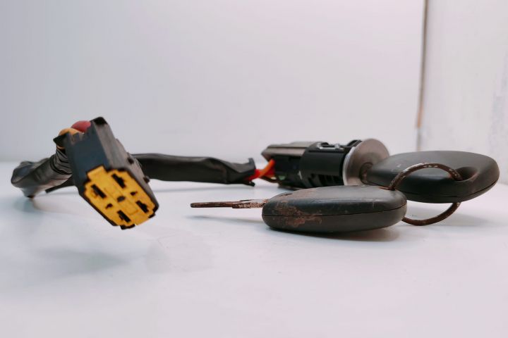 Contact de Pornire  cu Cheie 36451600 Dacia Logan prima generatie (fa