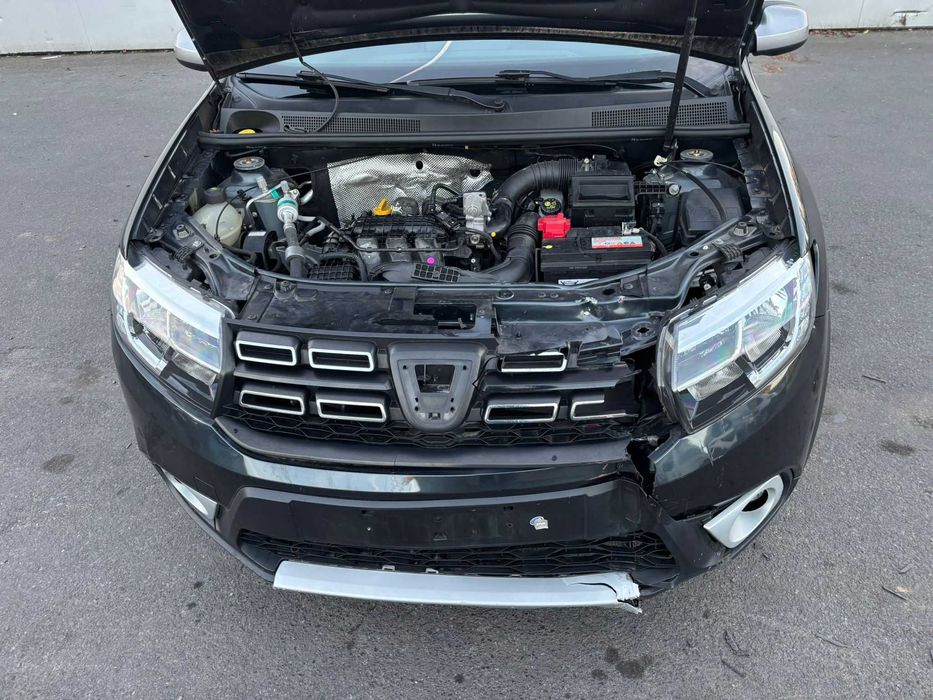DACIA SANDERO STEPWAY / ușor avariat /2019 - 88000 km