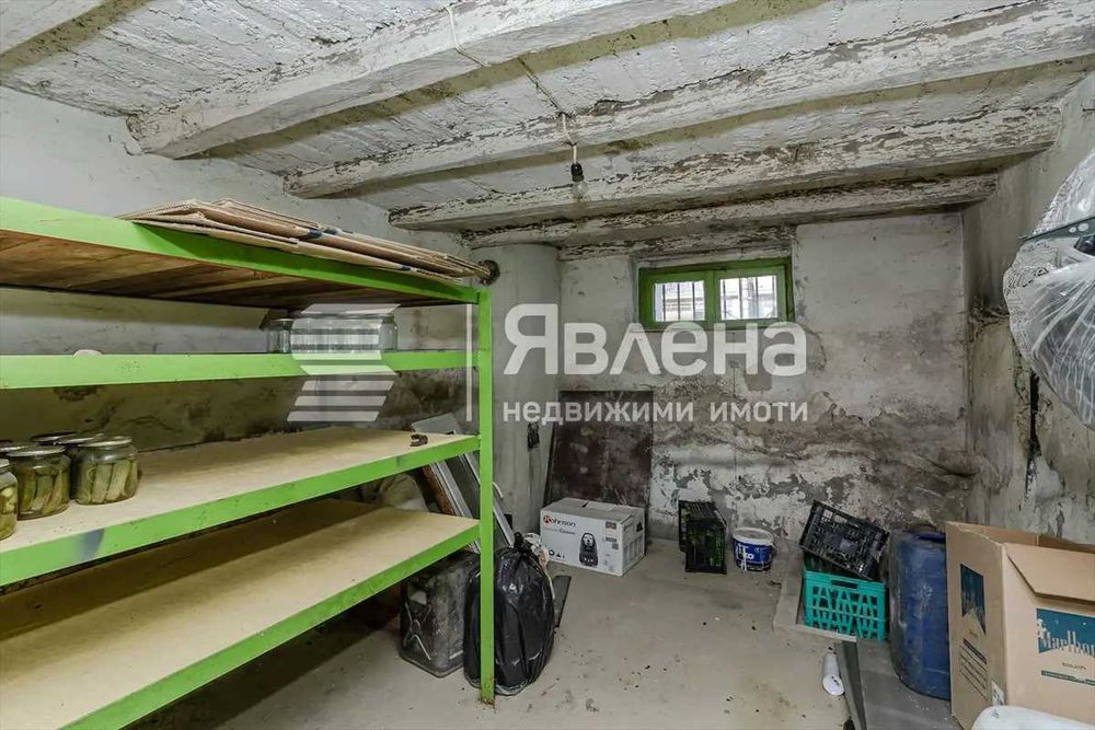 Продава къща, с. Скравена