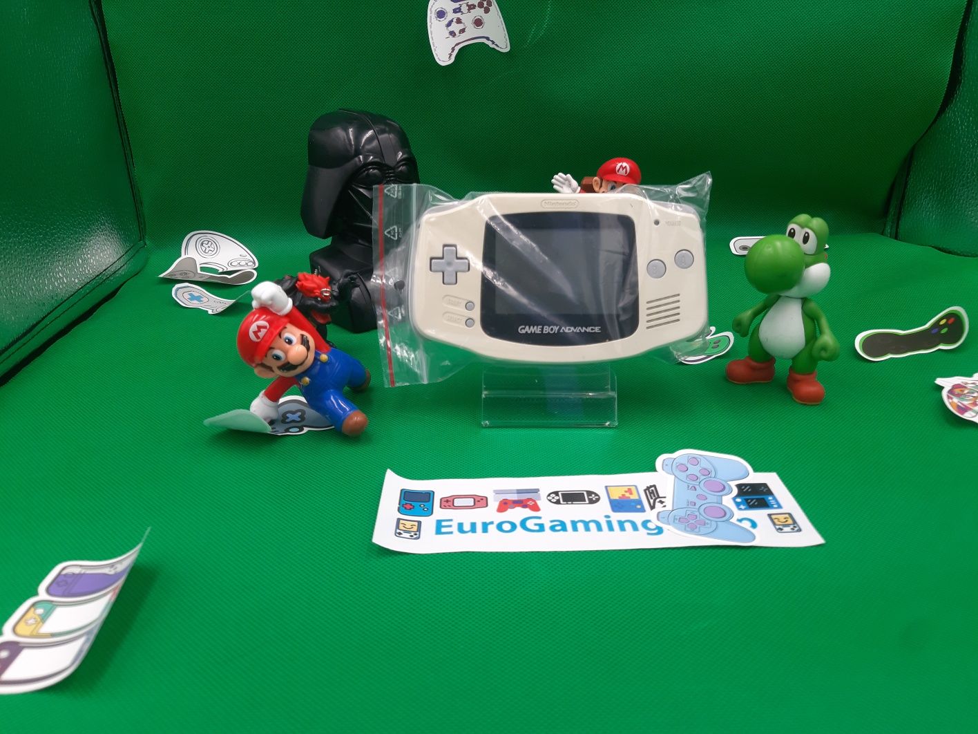Vând piese Nintendo Originale-carcase,butoane,ecrane.