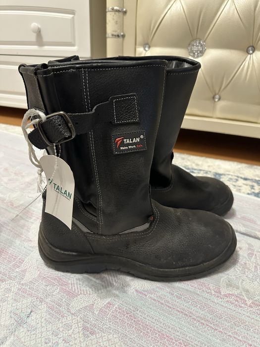 Зимный рабочий сапог