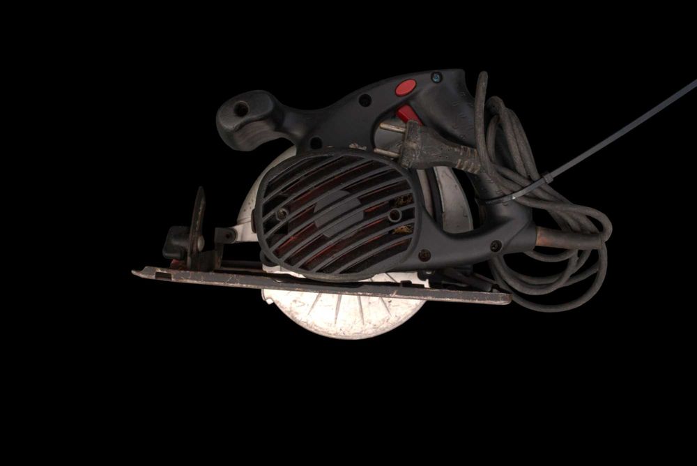 Fierăstrău circular SKILSAW 1150W, adâncime tăiere 55mm