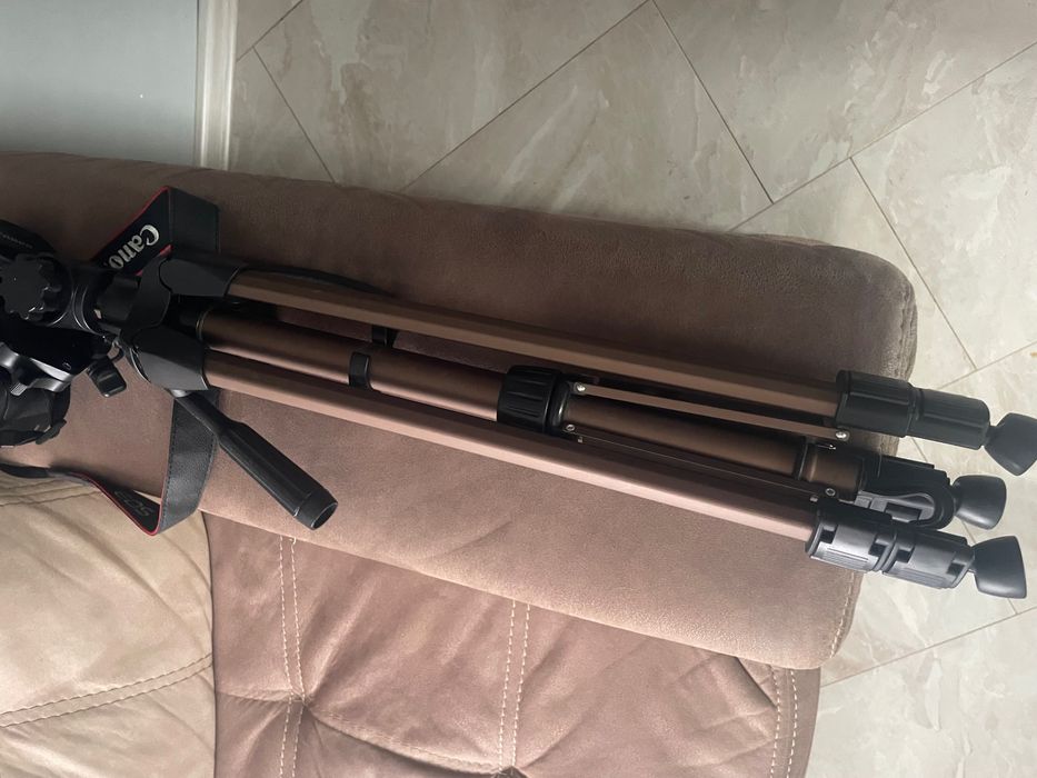 Фотоапарат Canon 4000d