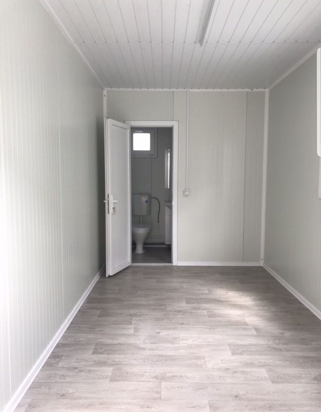 Vand containere pentru birouri magazin sau de locuit