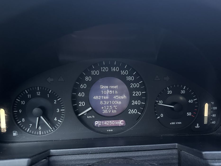 Mercedes E220 CDI 170 cp