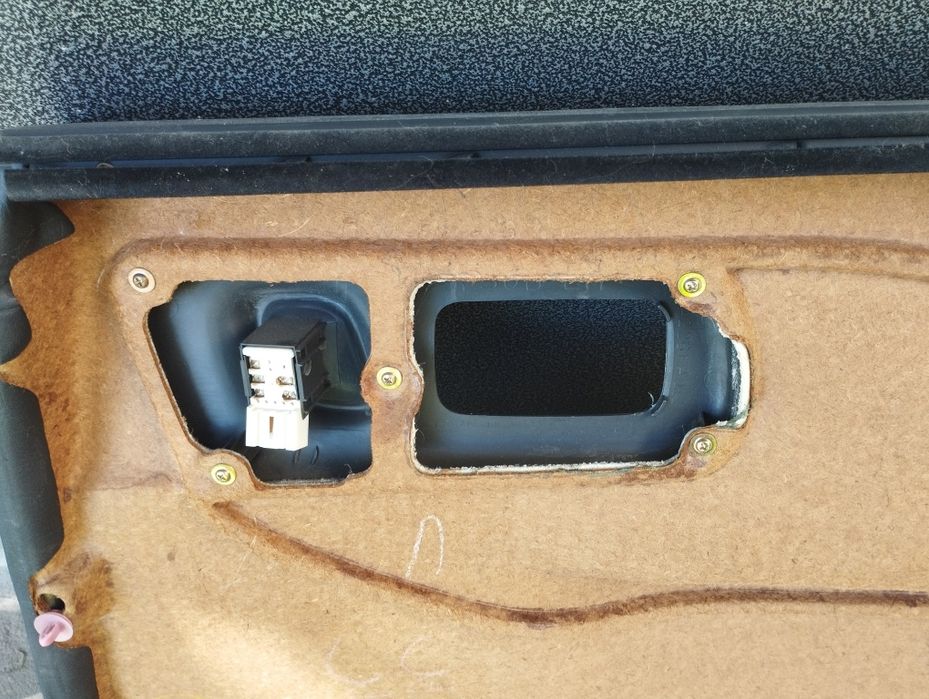 Дверные карты Subaru Impreza GC/GF до рест
