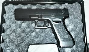 SUPER IEFTIN!! *Replica Pistol ADEVARAT*Colt FULL METAL(spring)Airsoft