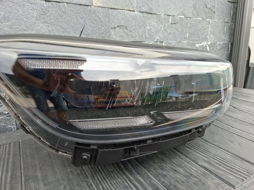 Vand far stanga Kia Stonic 2023 full led