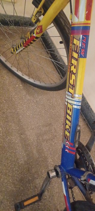Vând bicicletă first bike!