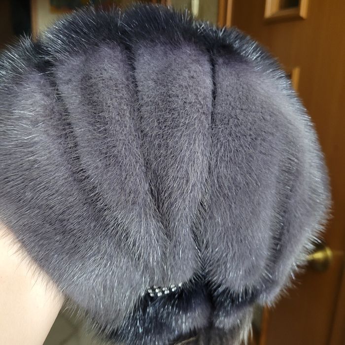 Продам очень красивую норковую шапку