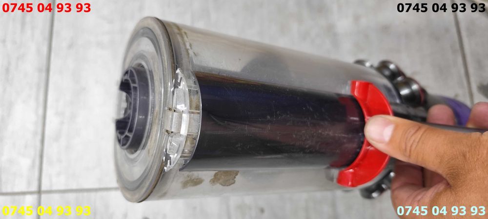 aspirator Dyson V11 pentru piese si acumulator  se vinde ca in poze