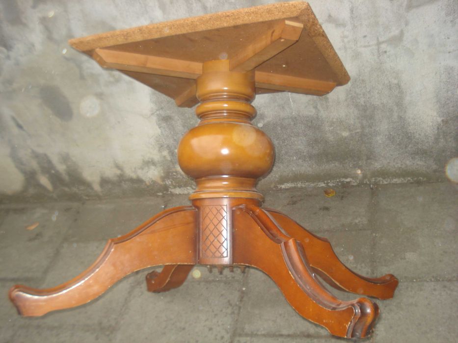 MASA ovala/rotunda vintage LUDOVIC lemn masiv lucrata manual ARTA