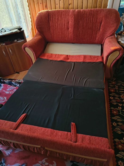 Canapea de 2 locuri, rosu-orange, extensibilă