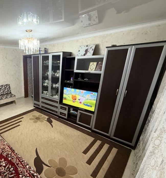 Продам корпусную мебель для гостинной