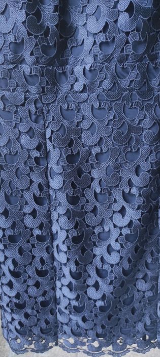 Официална рокля от дантела