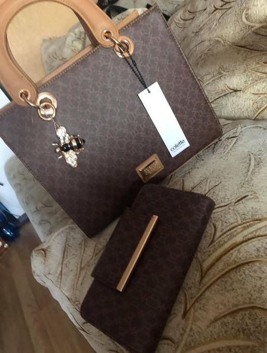 Дамски чанти и комплекти