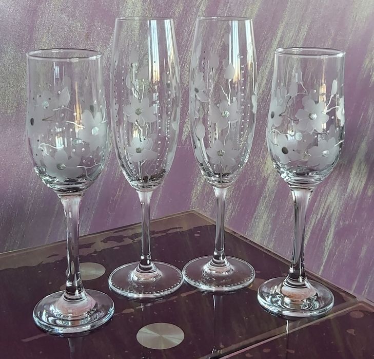 Рисувани сватбени ритуални чаши - комплект от 4бр /2бр +2бр.кумски/