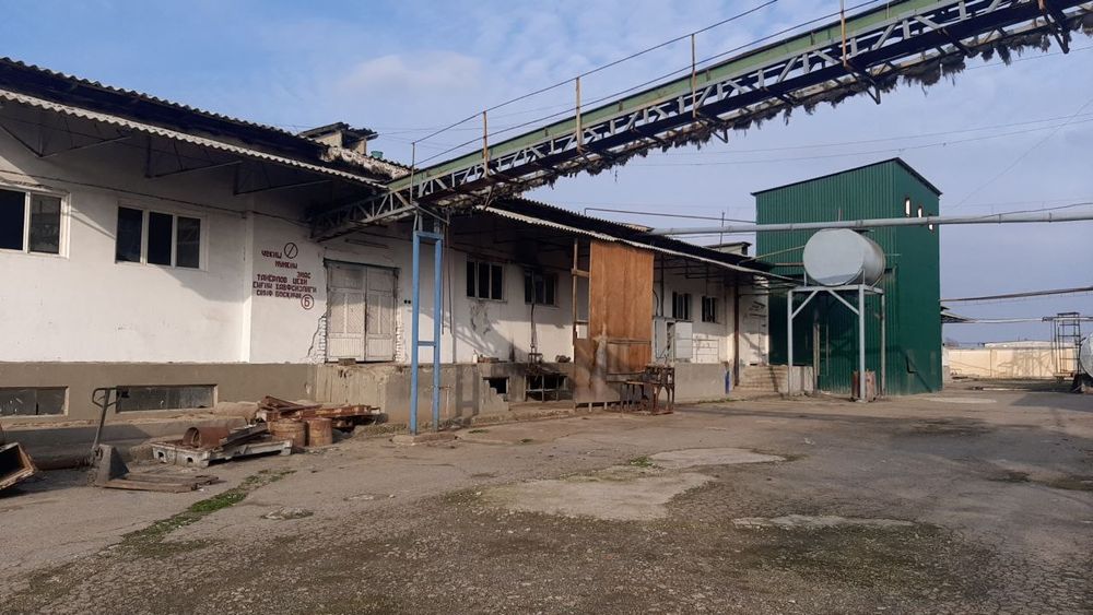 Продаётся готовый бизнес завод производства салатовый Маслов