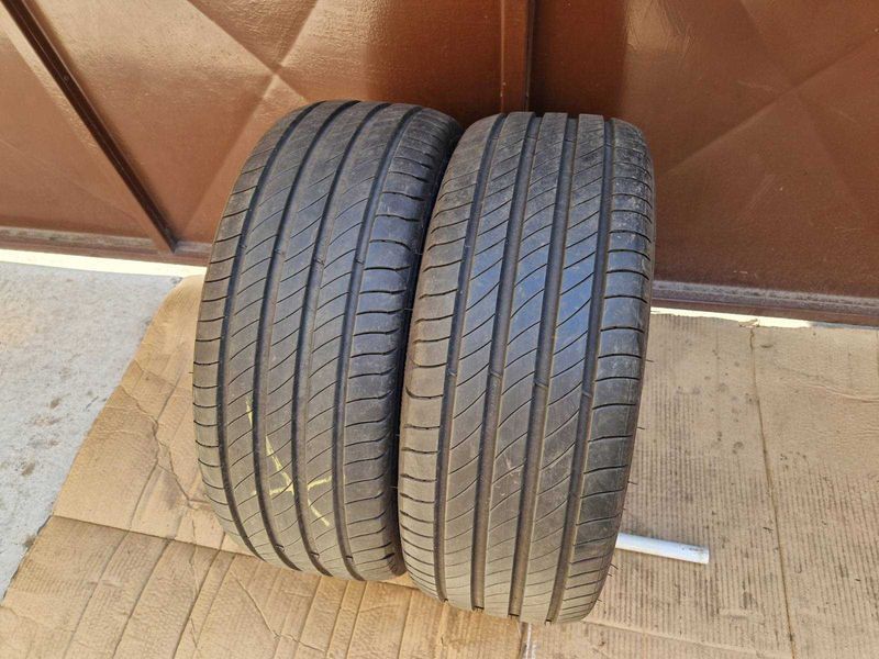 2 Michelin R17 205/45 Anvelope de vară DOT4520