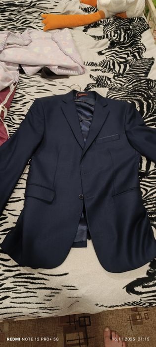 Отдам костюм  двойка