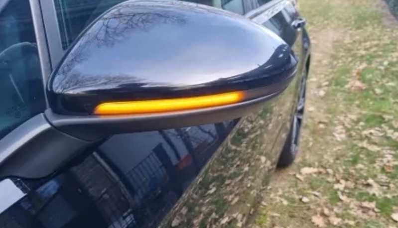 Динамични (бягащи) мигачи за огледалата за VW Golf Голф