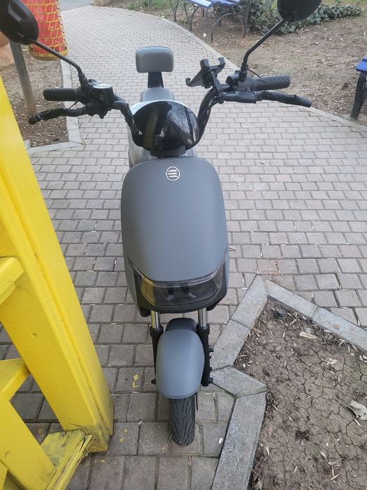 Scuter electric fara permis