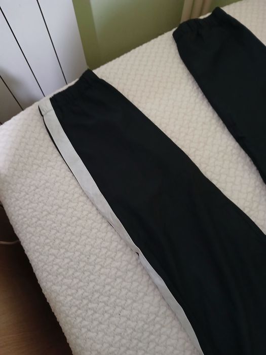 Мъжки поли-плетен анцуг Nike Sportswear Club в черно и бяло,