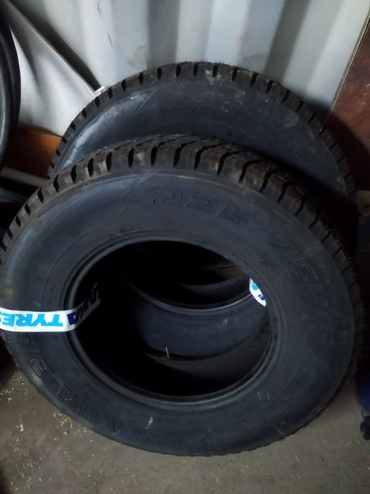 225 75 р16  новые