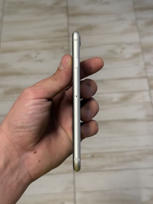 iPhone 7 Silver 32GB