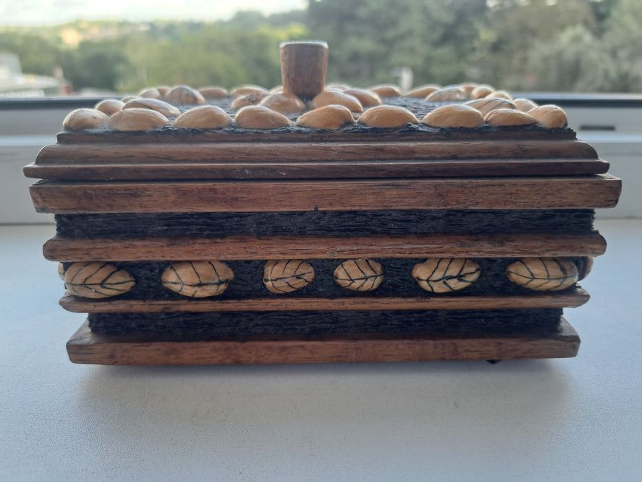 Vand casete din lemn sculptate