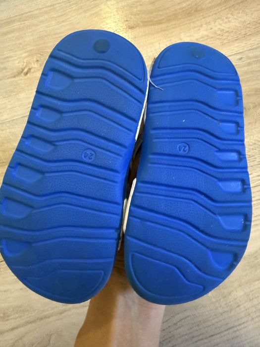 Papuci Crocs 24/25 C8 + cadou alte sandalute