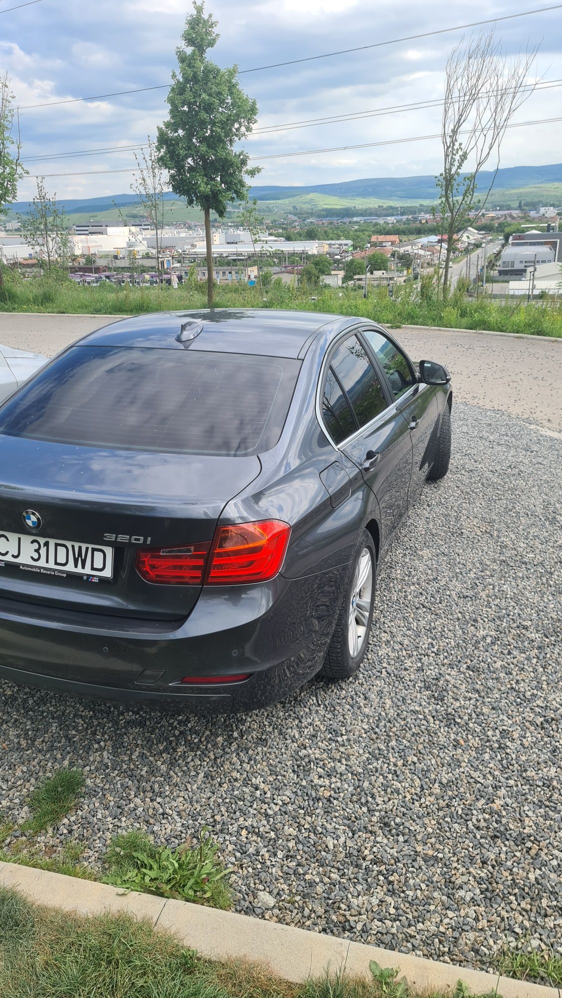 BMW 320 i 184 cp