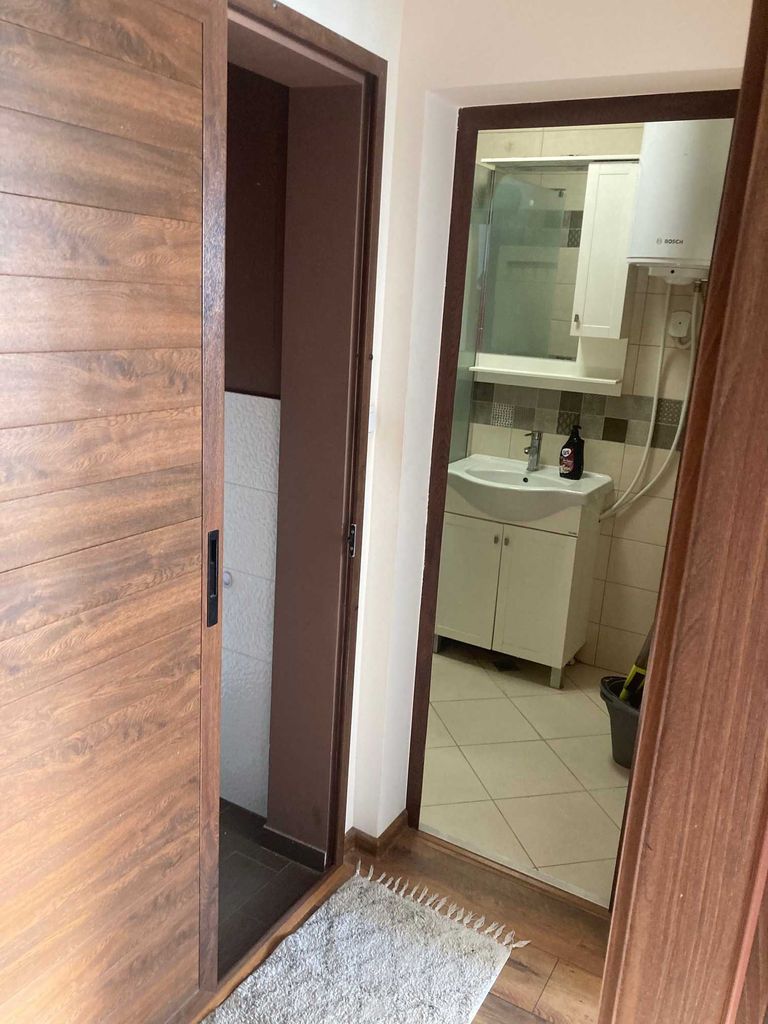 Дава се под наем Тристаен апартамент в Пловдив, Сточна гара - 70 кв.м за 510 € - Снимка #9