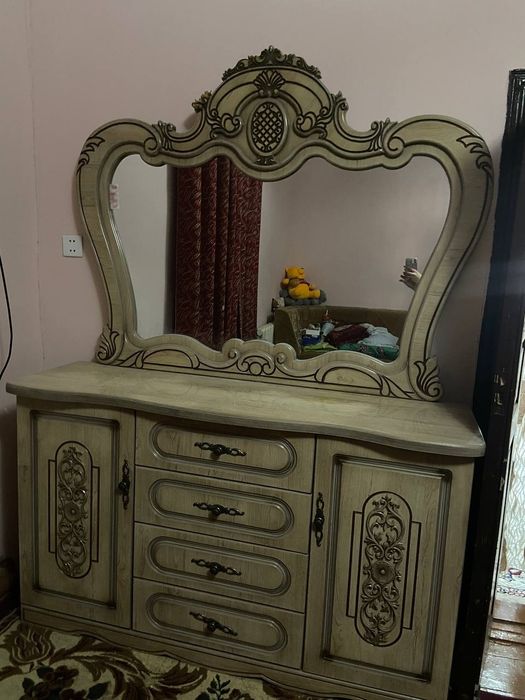 Mebel sotiladi holati yangi